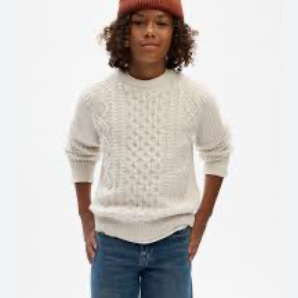 GAP Youth (XL -12) Off-White Crewneck Sweater